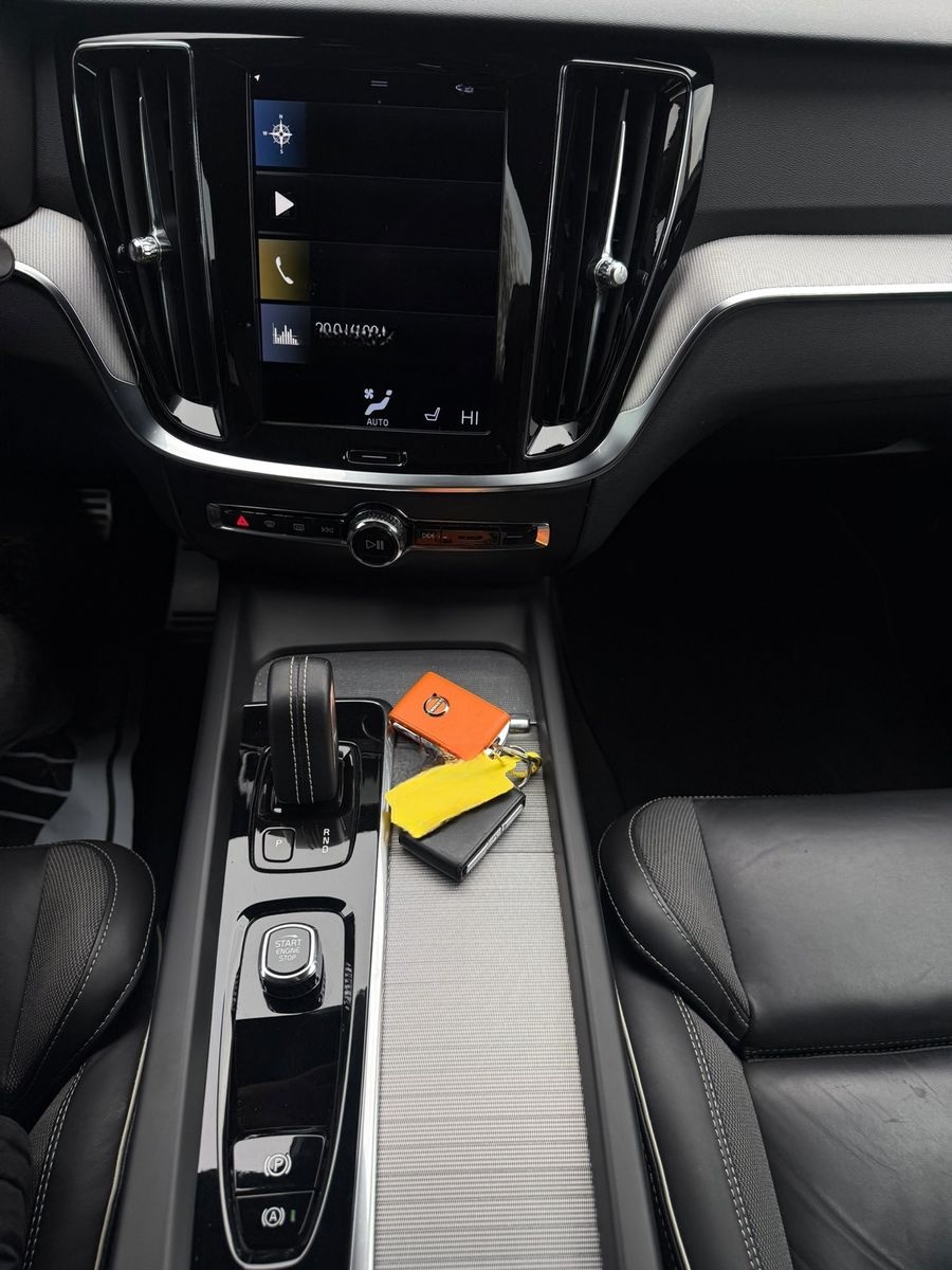 Volvo V60 Kombi R Design LED 1ERH foto 13