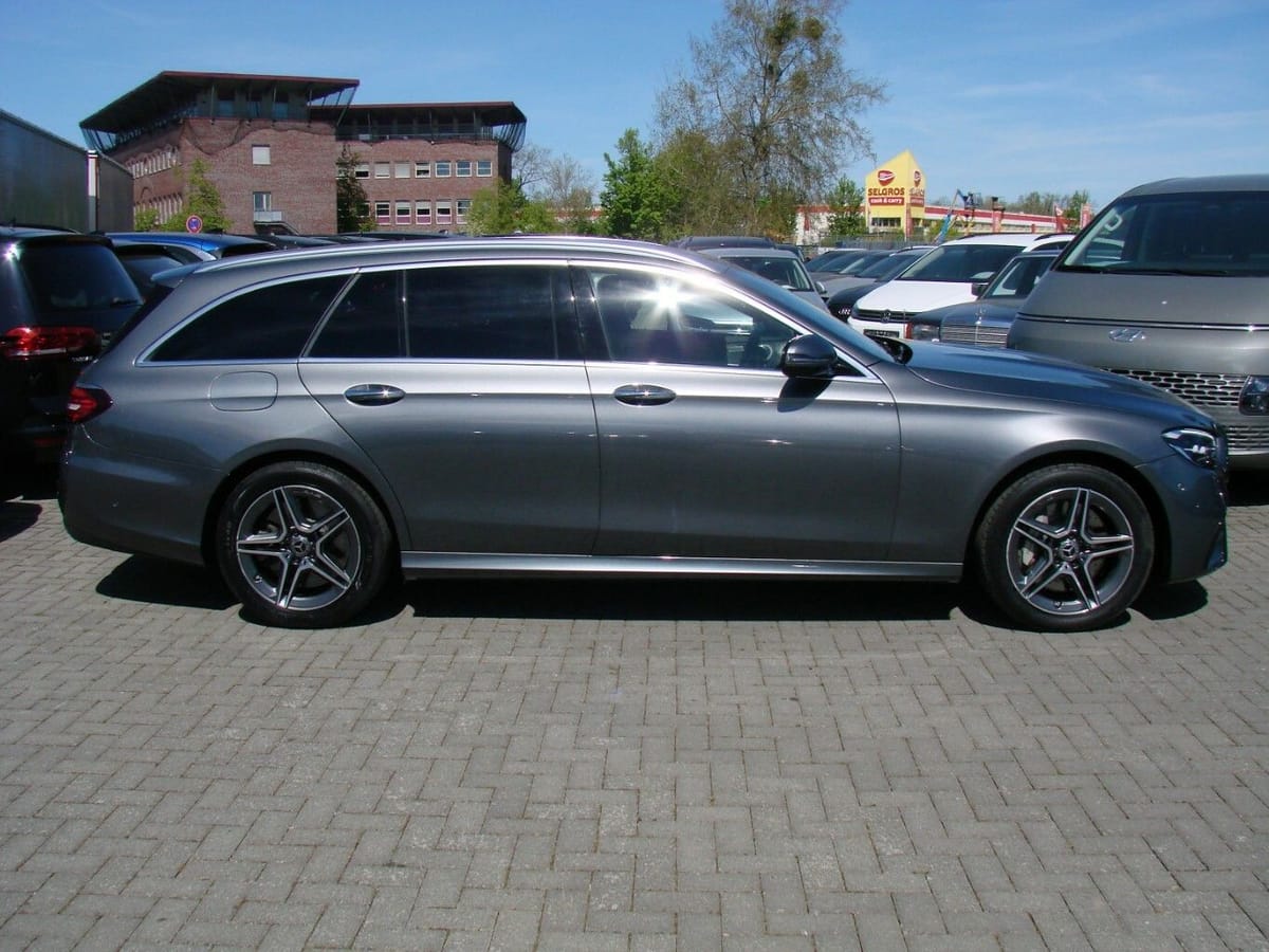 Mercedes-Benz E 300 de AMG Exclusive Interieur PHEV Kamera Tem foto 4