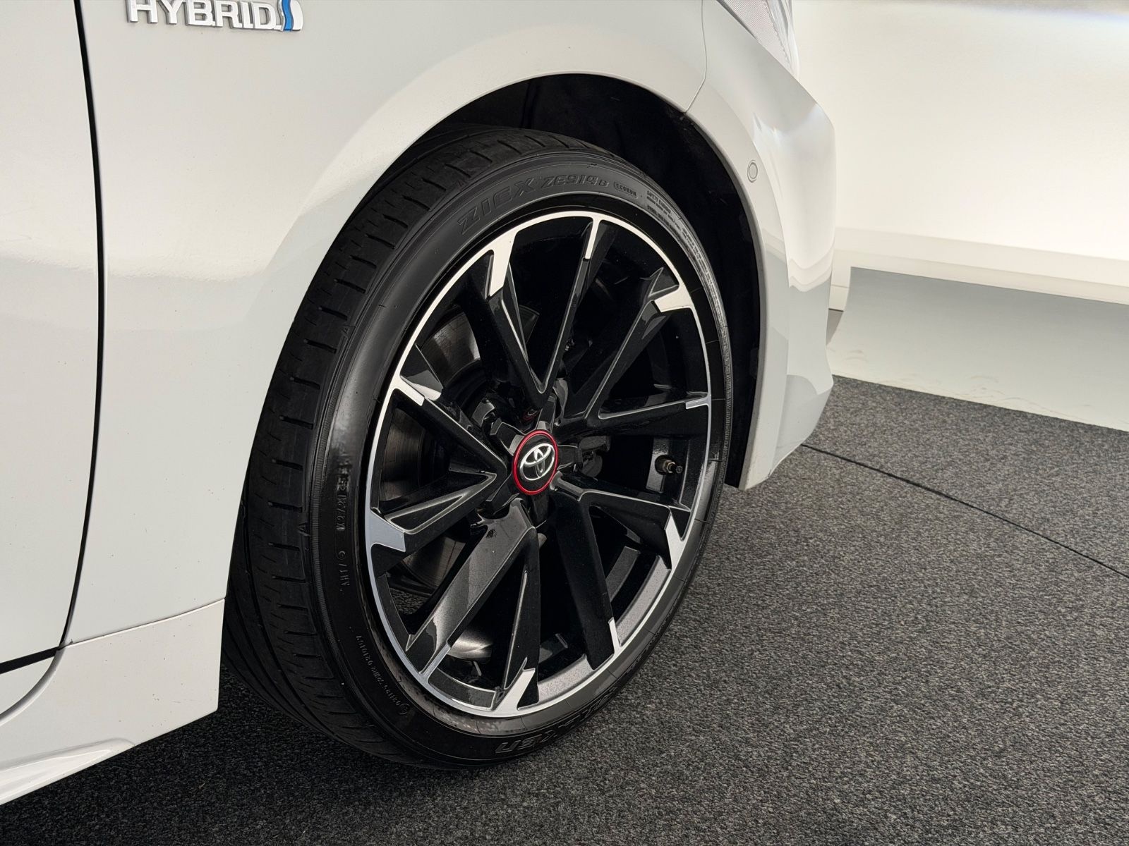 Toyota Corolla Touring 2.0 Hybrid*GR SPORT*LED-PANO-JBL foto 17
