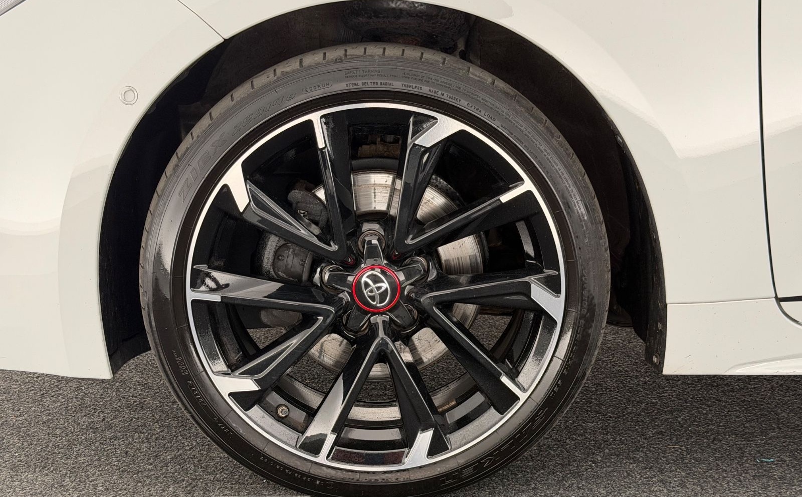 Toyota Corolla Touring 2.0 Hybrid*GR SPORT*LED-PANO-JBL foto 19