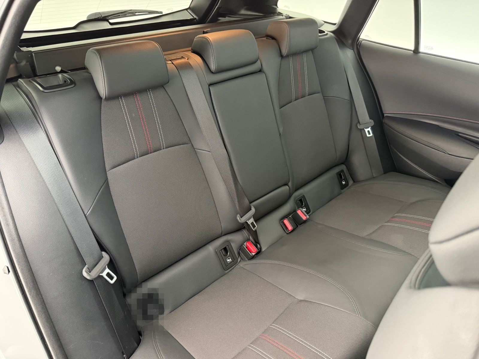 Toyota Corolla Touring 2.0 Hybrid*GR SPORT*LED-PANO-JBL foto 23