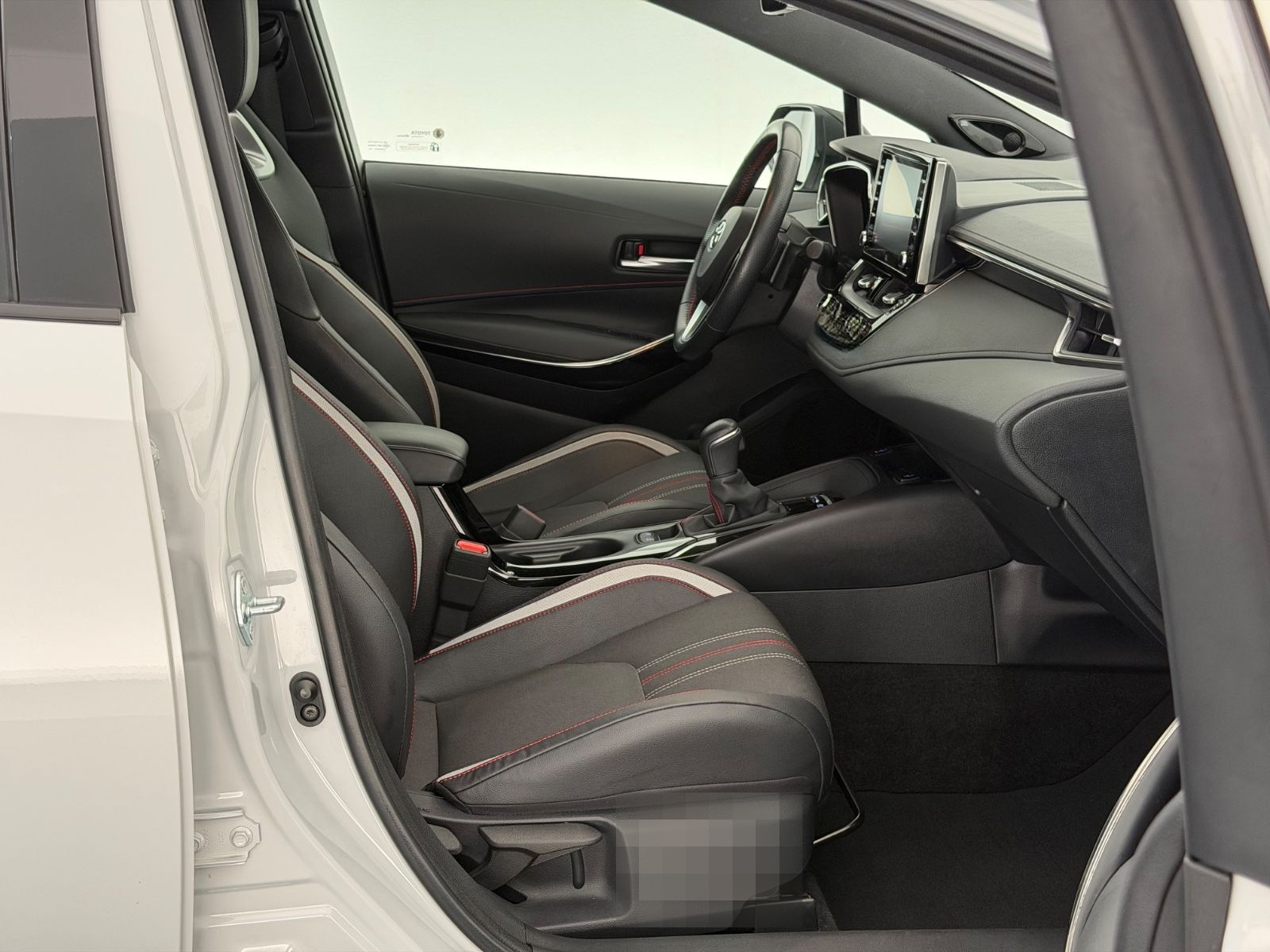 Toyota Corolla Touring 2.0 Hybrid*GR SPORT*LED-PANO-JBL foto 24