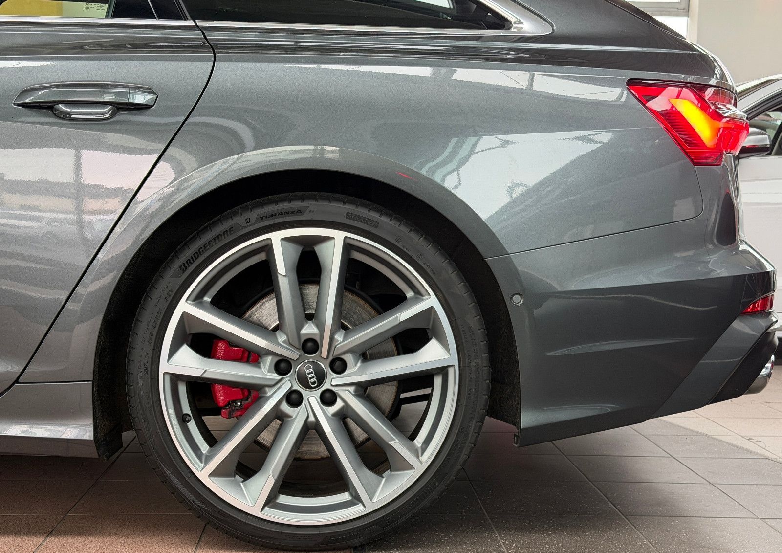 Audi S6 3.0 TDI Matrix S-Sitze B&O Pano STHZ 360° 21" foto 18