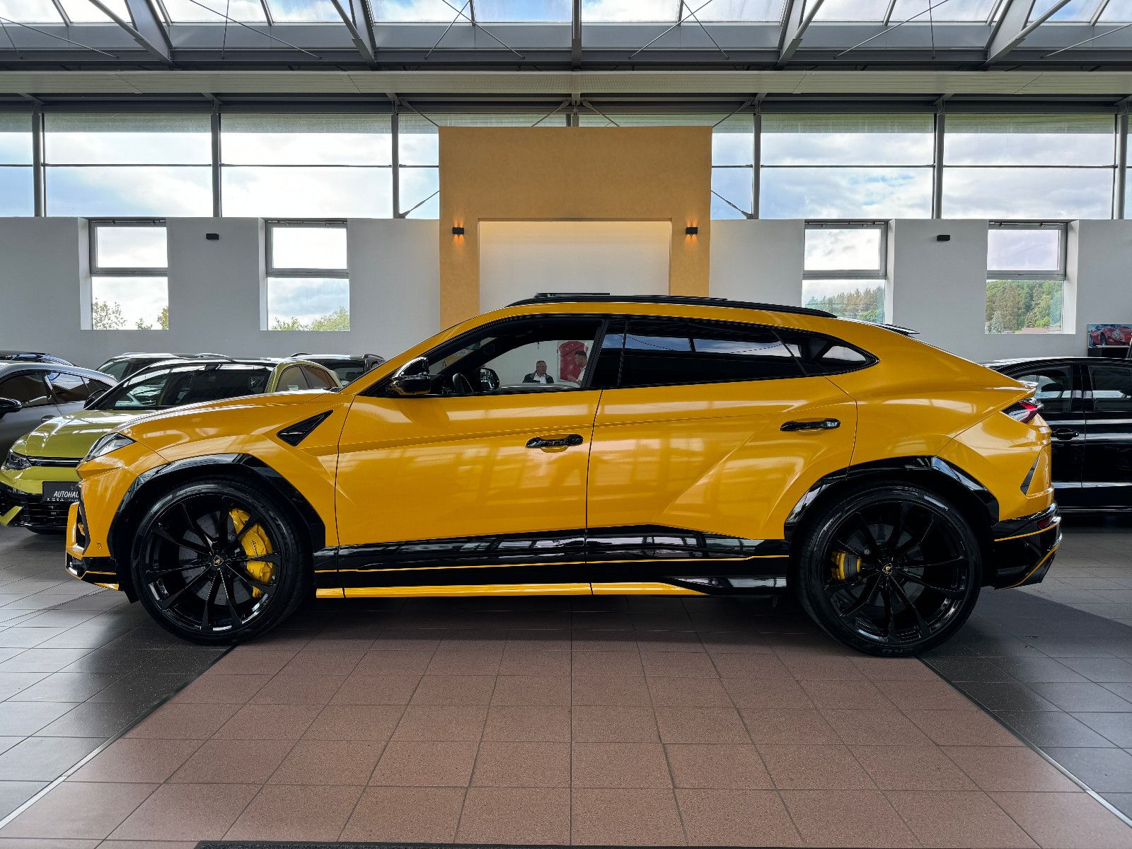 Lamborghini Urus Carbon Q-Citura Pano B&O HUD Ambiente 23" foto 13