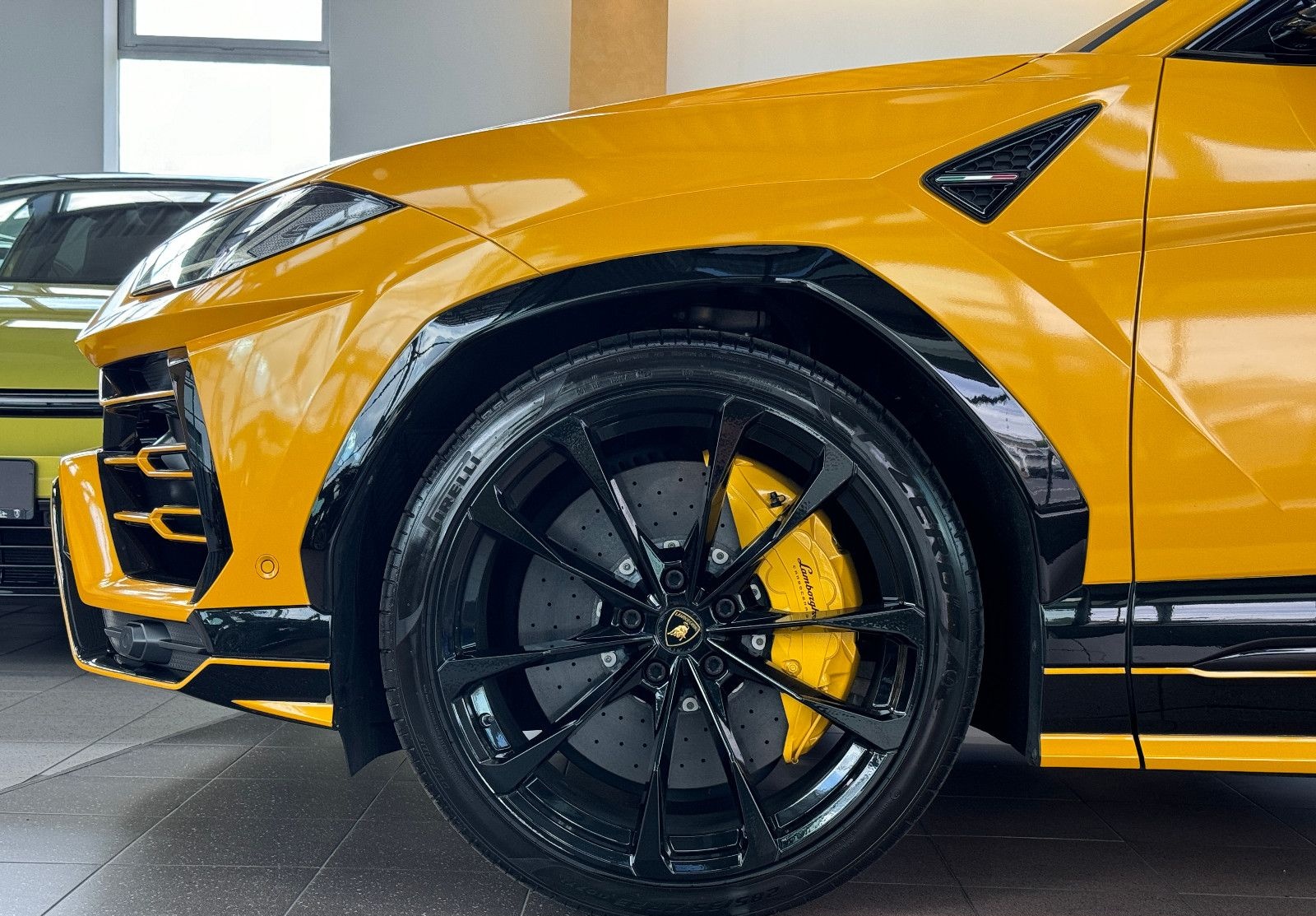 Lamborghini Urus Carbon Q-Citura Pano B&O HUD Ambiente 23" foto 14