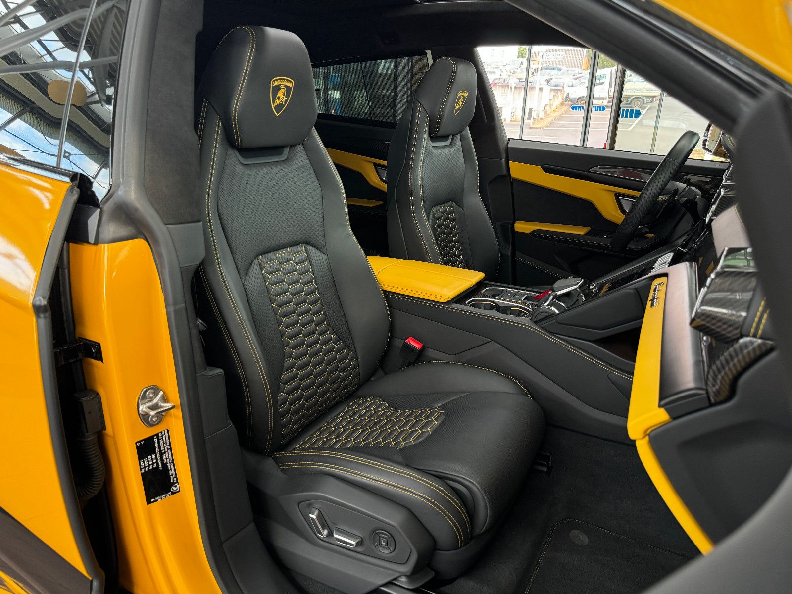 Lamborghini Urus Carbon Q-Citura Pano B&O HUD Ambiente 23" foto 25