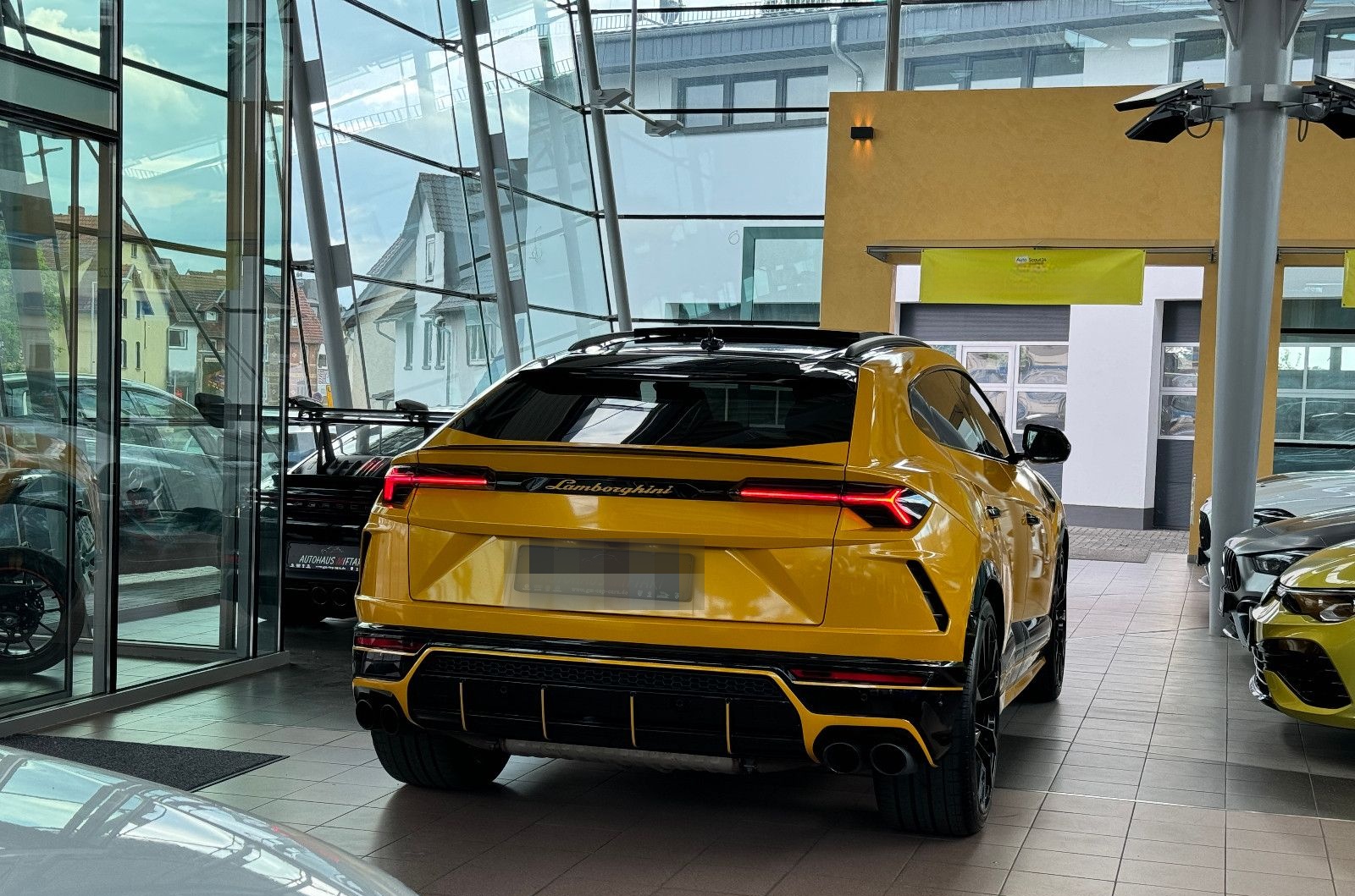 Lamborghini Urus Carbon Q-Citura Pano B&O HUD Ambiente 23" foto 4