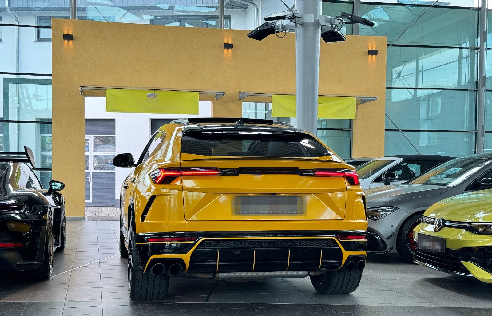 Lamborghini Urus Carbon Q-Citura Pano B&O HUD Ambiente 23" foto 6