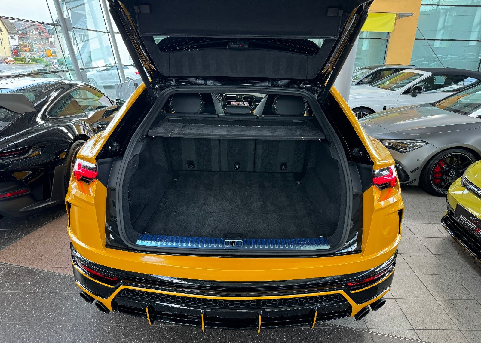 Lamborghini Urus Carbon Q-Citura Pano B&O HUD Ambiente 23" foto 9
