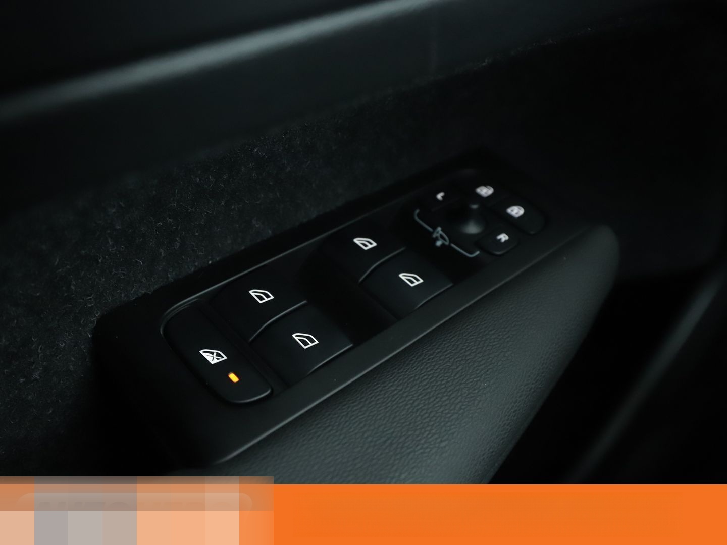 Volvo XC40 1.5 T3 Momentum Pro 2WD Aut.*NAV*TEMP*AHK* foto 25