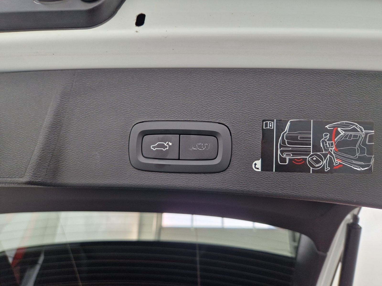 Volvo XC40 R-Design Automatik SHZ LED foto 11