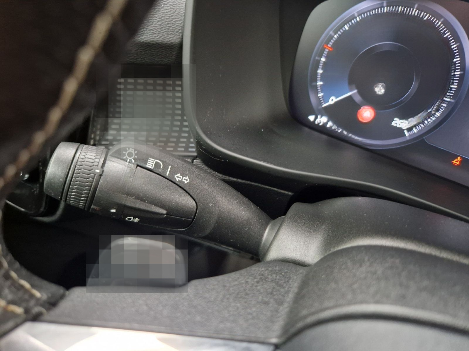 Volvo XC40 R-Design Automatik SHZ LED foto 22