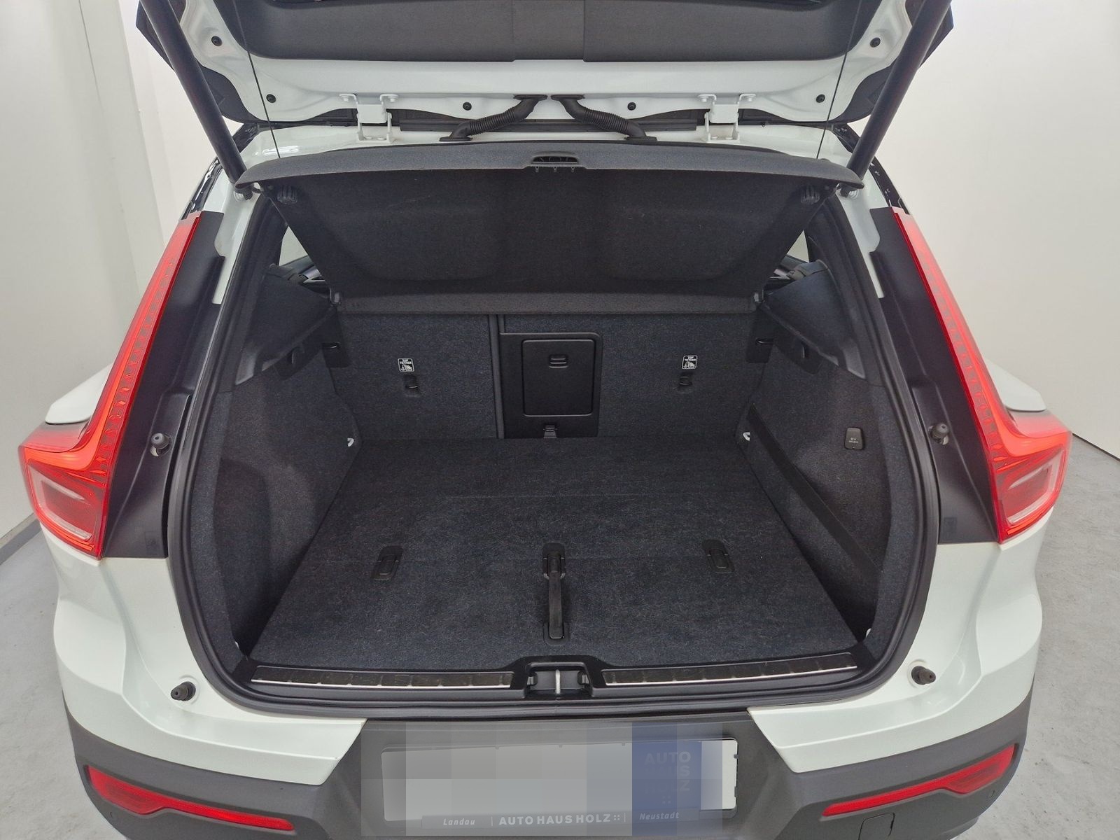 Volvo XC40 R-Design Automatik SHZ LED foto 10