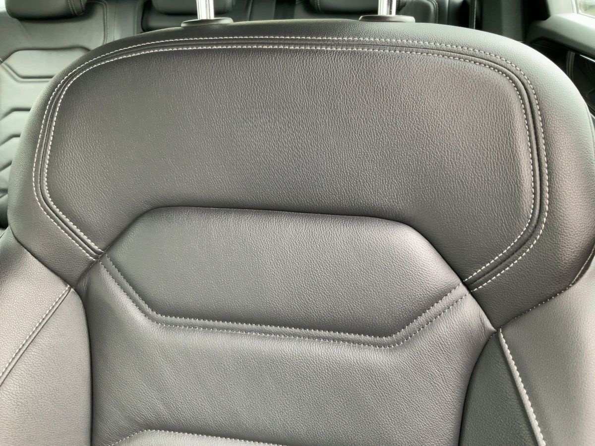 Volkswagen Touareg 3.0TDI 4M R-LINE LED+NAVI+ACC+SHZ+KAMERA foto 18