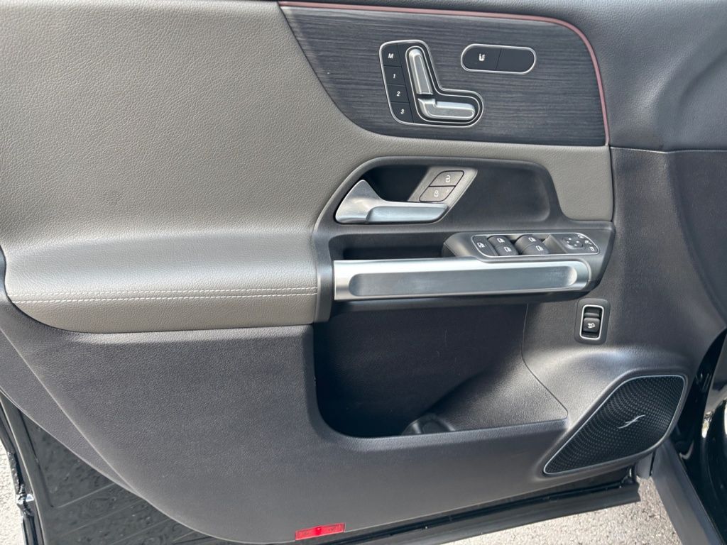 Mercedes-Benz AMG GLB 35 4M AMG/Night/Multibeam/PSD/ foto 9