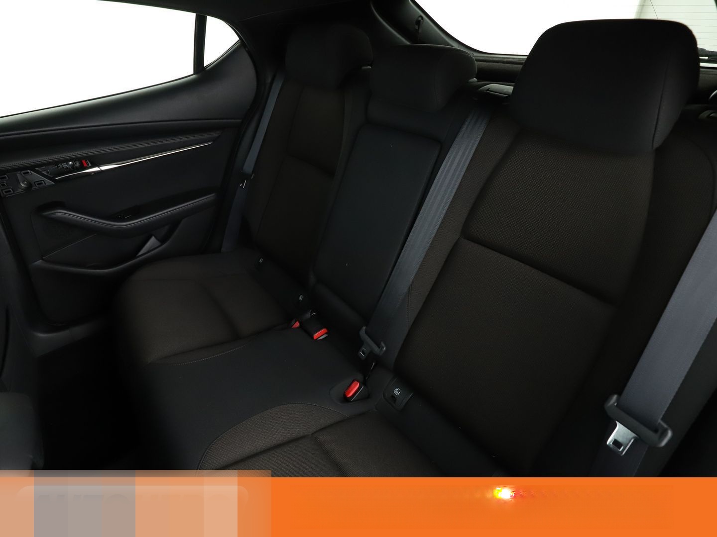 Mazda 3 2.0 Skyactiv-G Mild-Hybrid Selection Aut*NAVI* foto 14