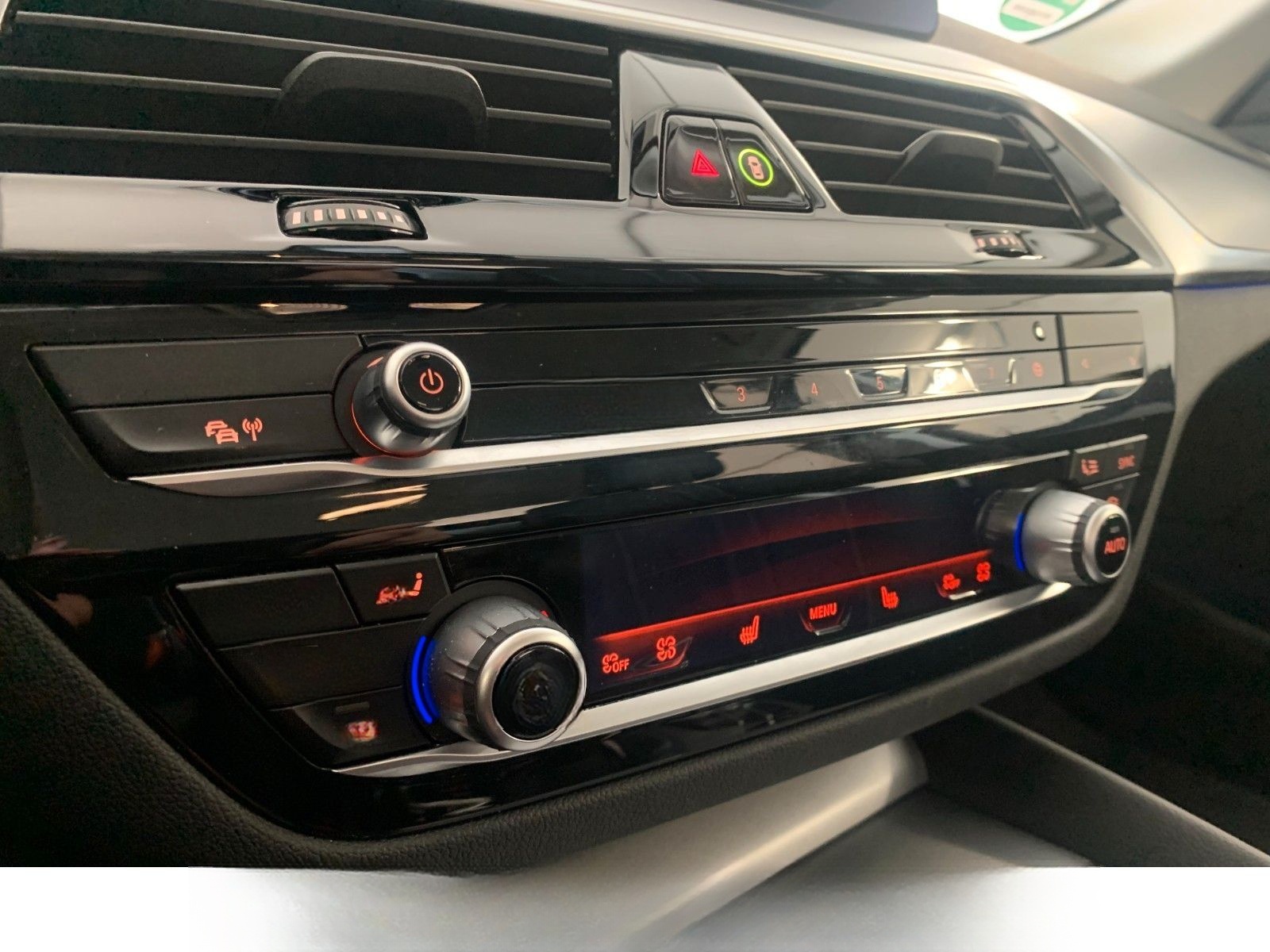 BMW 520d Lim LASER/DRIVING PRO/COCKP-PRO/LEDER/HUD foto 10