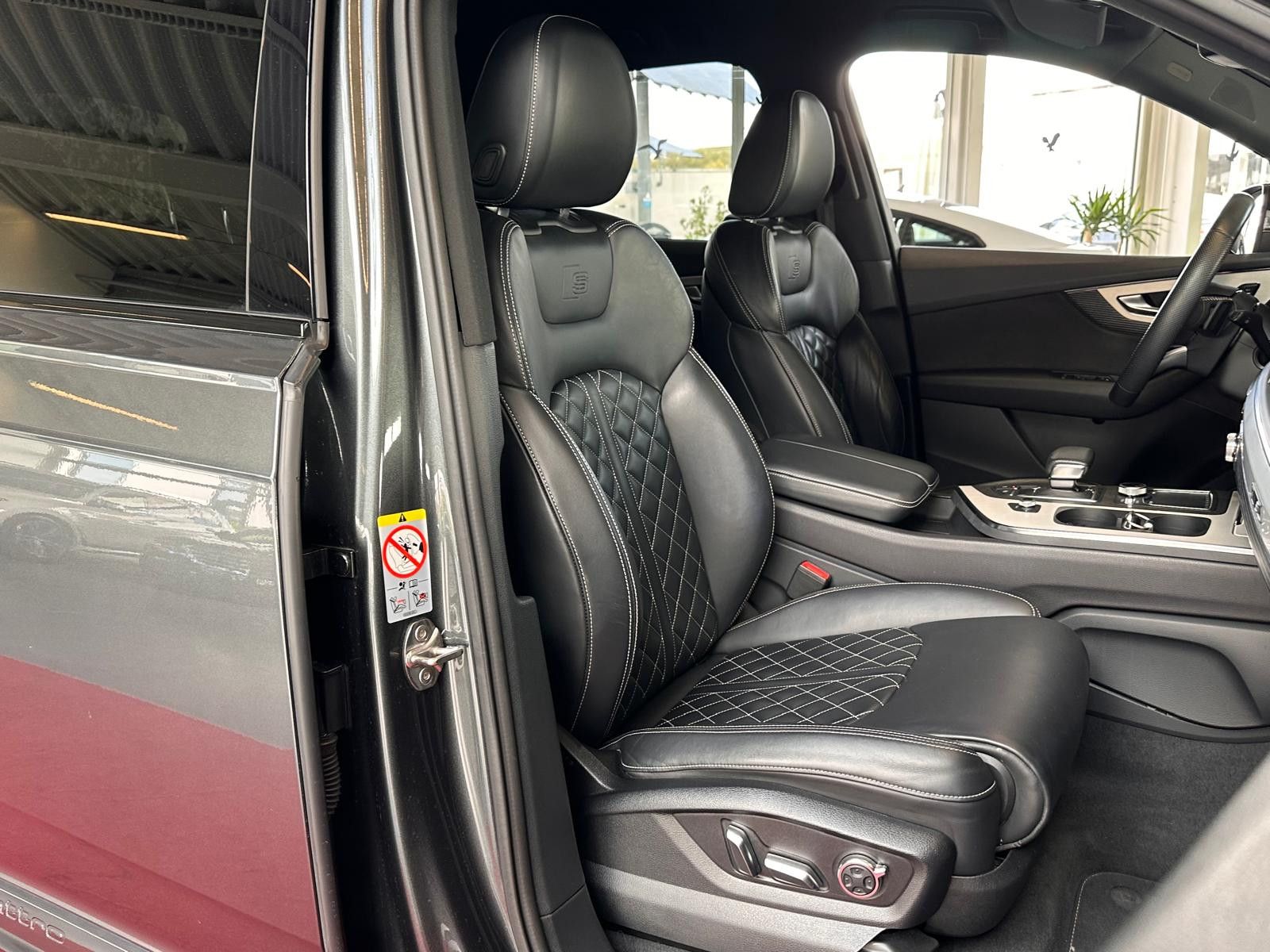 Audi Q7 3.0 TDI quattro S LINE/7 SITZE/STANDHZ/Matrix foto 12