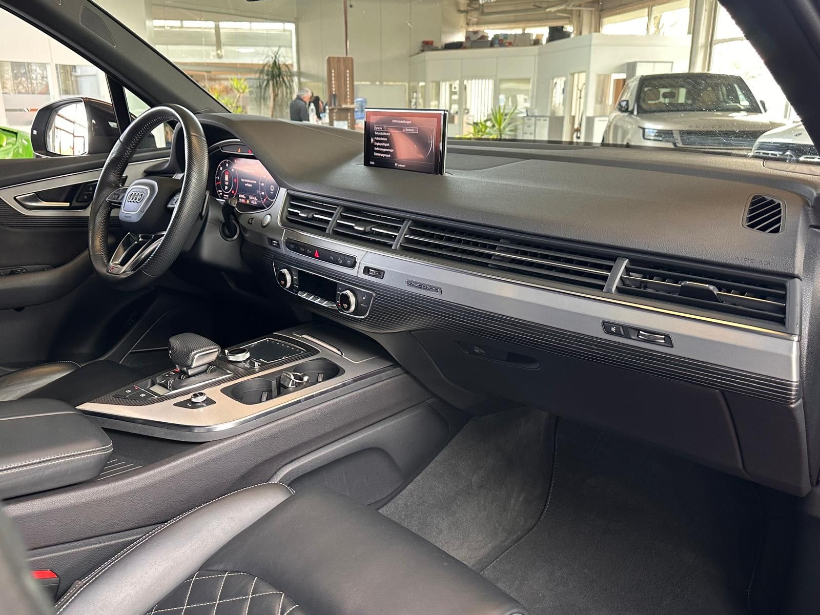 Audi Q7 3.0 TDI quattro S LINE/7 SITZE/STANDHZ/Matrix foto 10