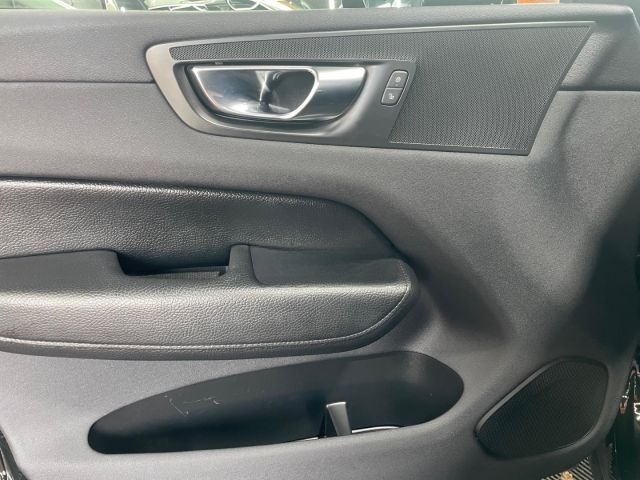 Volvo XC60 B4 Momentum Google AHK Kamera LED Leder foto 13