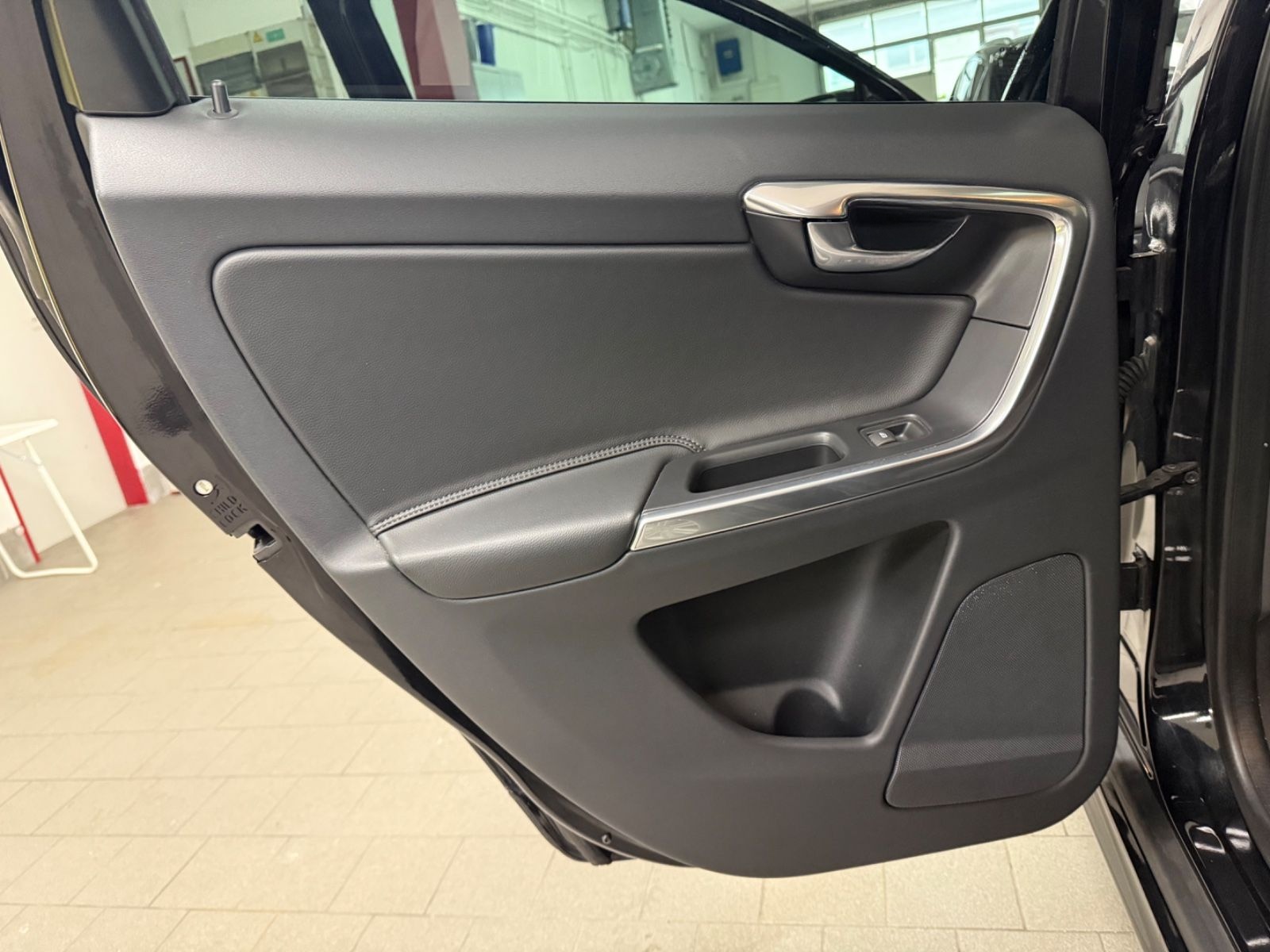 Volvo XC 60 Summum AWD*NAVI*PANO*XENON*LEDER*PDC*4x4* foto 22