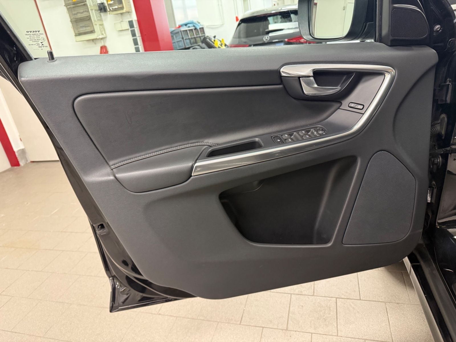 Volvo XC 60 Summum AWD*NAVI*PANO*XENON*LEDER*PDC*4x4* foto 23