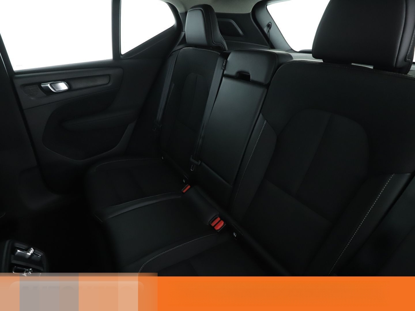 Volvo XC40 2.0 D3 Momentum Pro 2WD *NAV*TEMP*CAM*AHK* foto 14