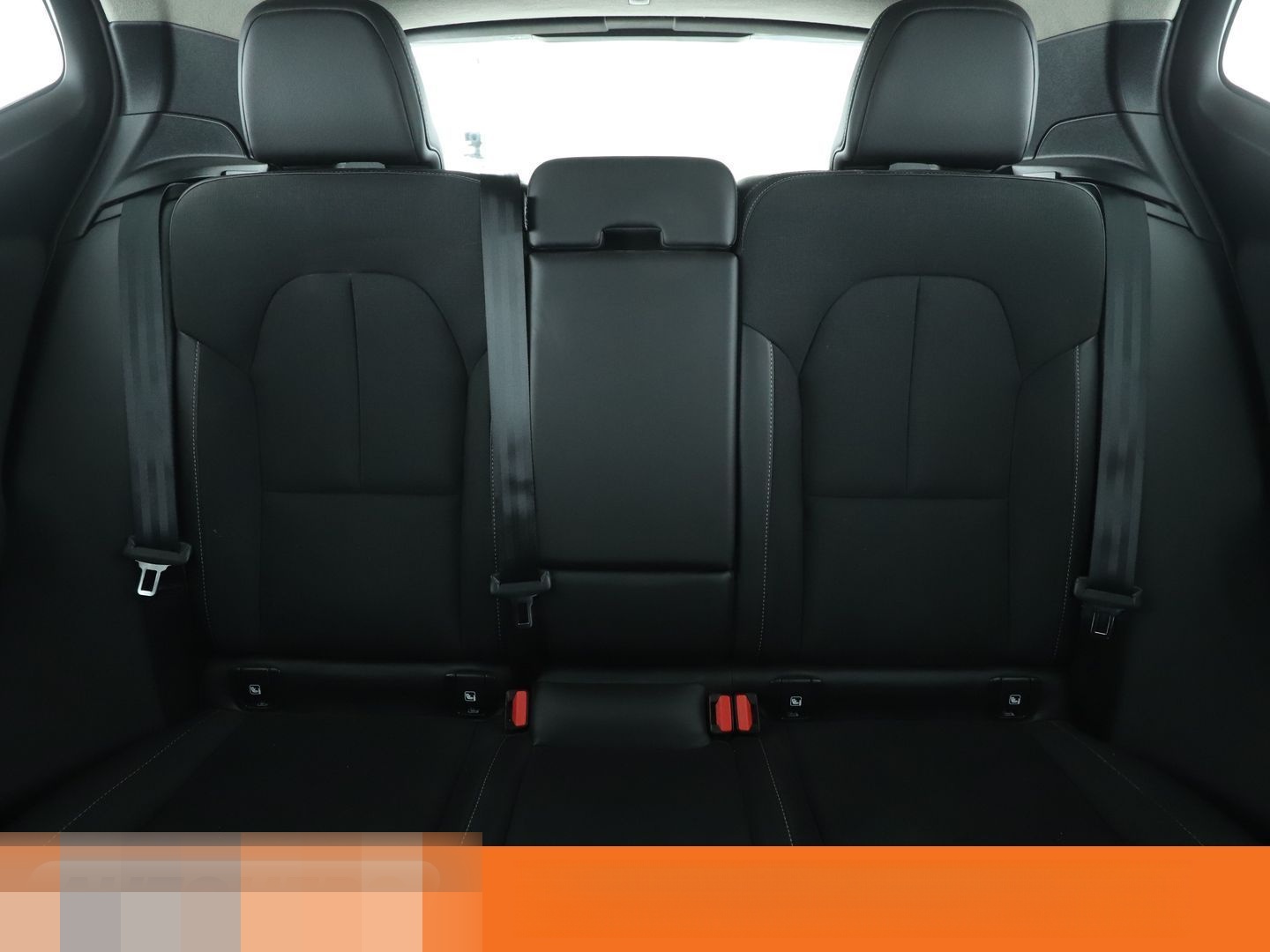 Volvo XC40 2.0 D3 Momentum Pro 2WD *NAV*TEMP*CAM*AHK* foto 16