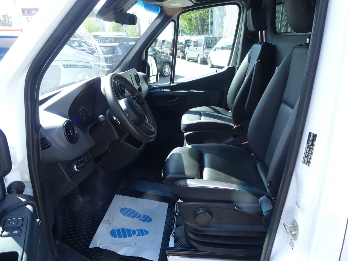Mercedes-Benz Sprinter 319 CDI V6 Kasten L2  Autom. LED/STNDHZ foto 4