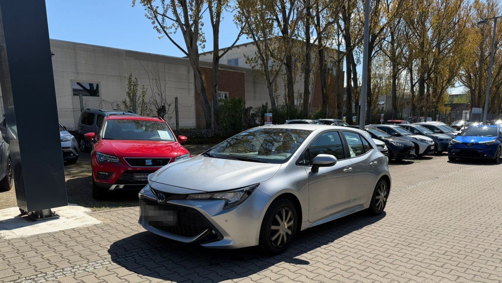 Toyota Corolla 1,8 Hybrid Business Edition *1.HAND*WKR foto 2