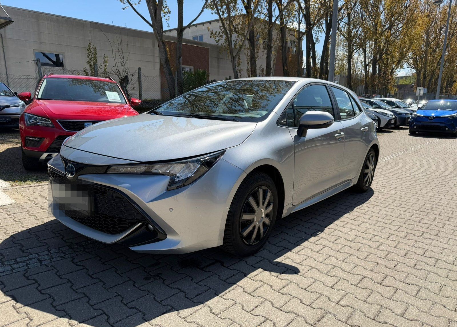 Toyota Corolla 1,8 Hybrid  Business Edition *1.HAND*WKR foto 3
