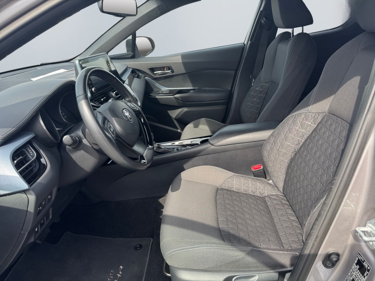 Toyota C-HR Team D 2.0 Hybrid *LED*ACC*CarPlay*CAM*SHZ* foto 9