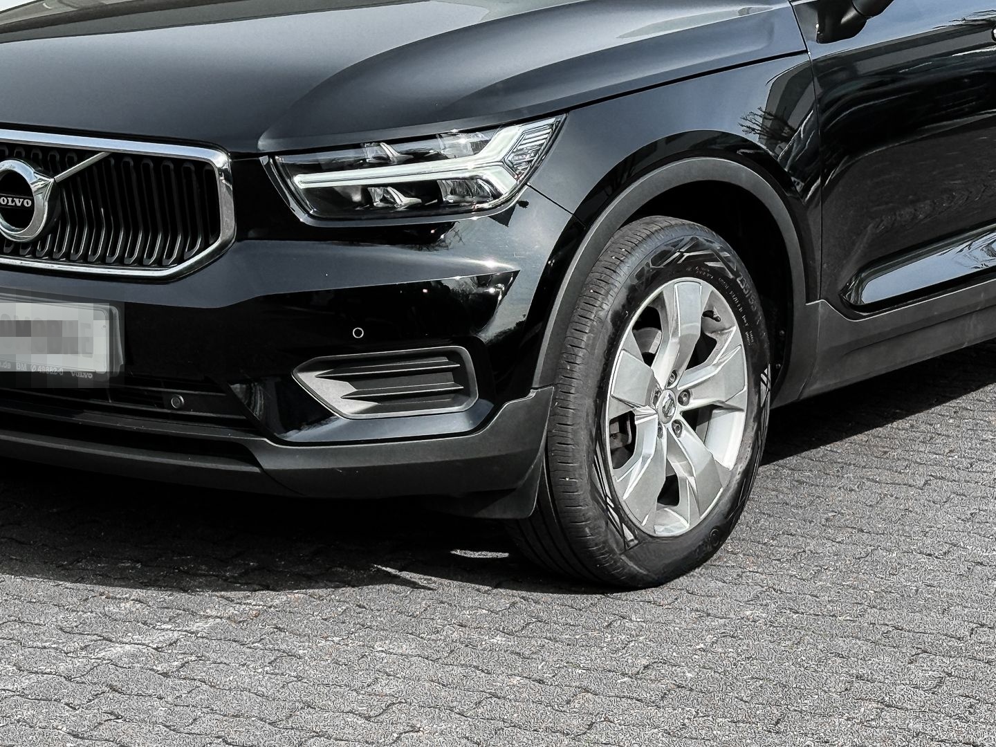 Volvo XC40 Momentum Core 2WD Digitales Cockpit Soundsy foto 3