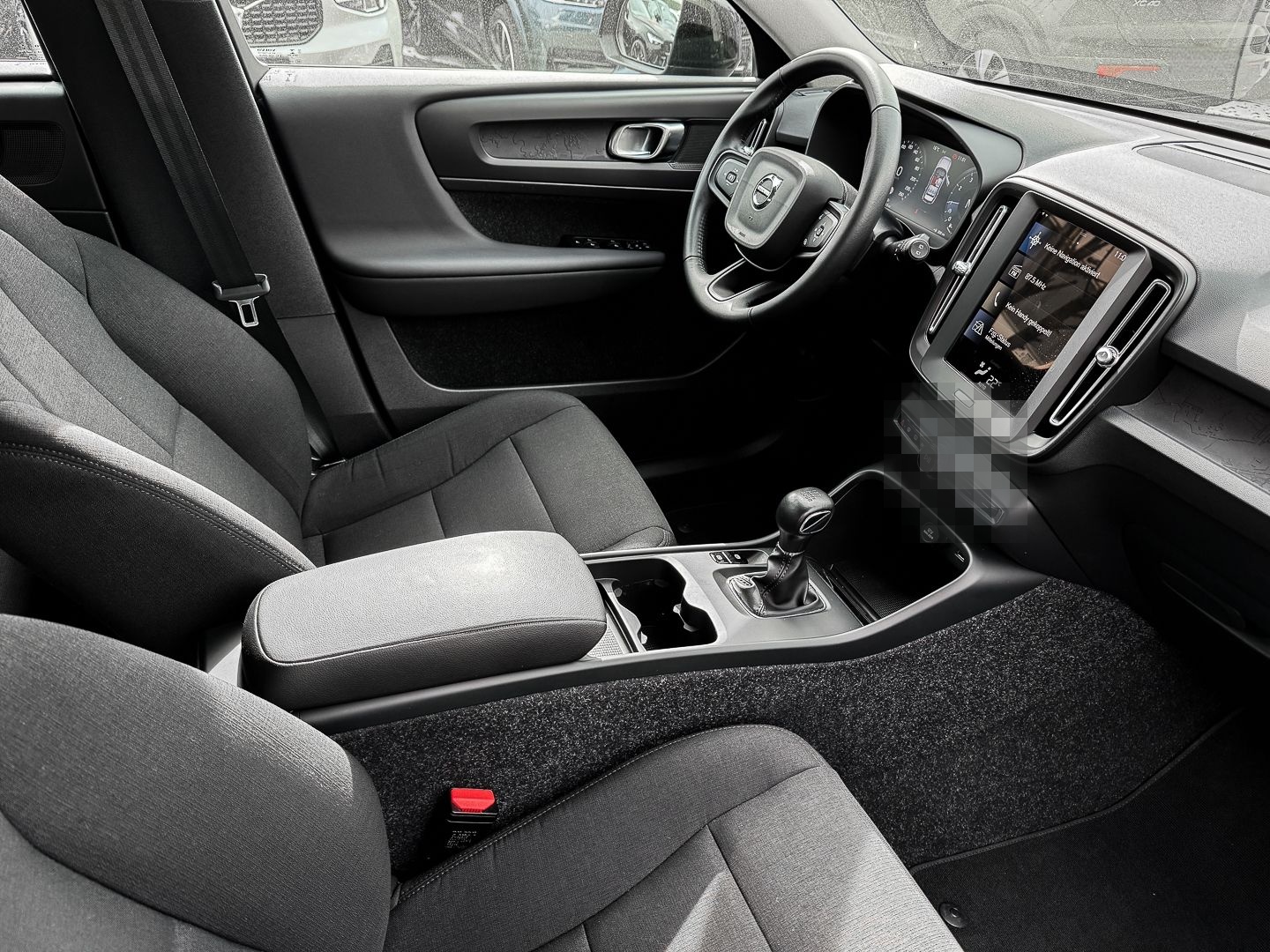 Volvo XC40 Momentum Core 2WD Digitales Cockpit Soundsy foto 5