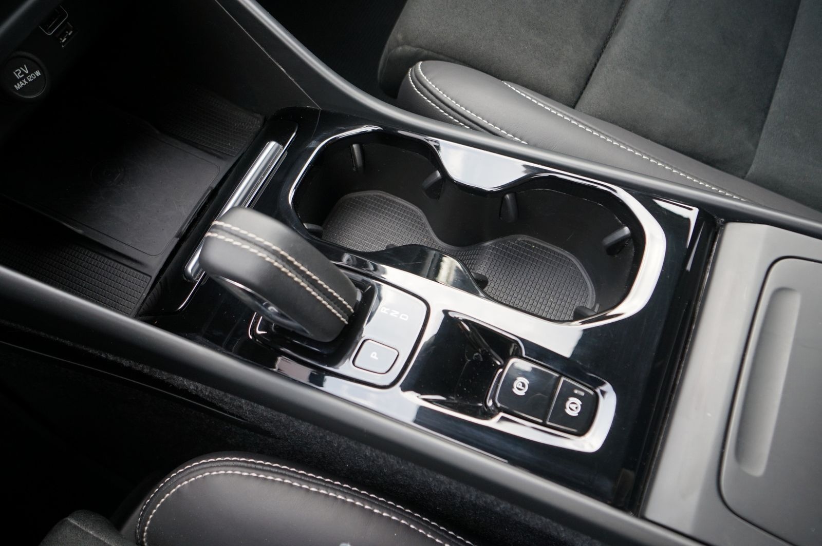 Volvo XC40 T3 Geartronic R-Design |1.Hand| |Kamera| foto 12