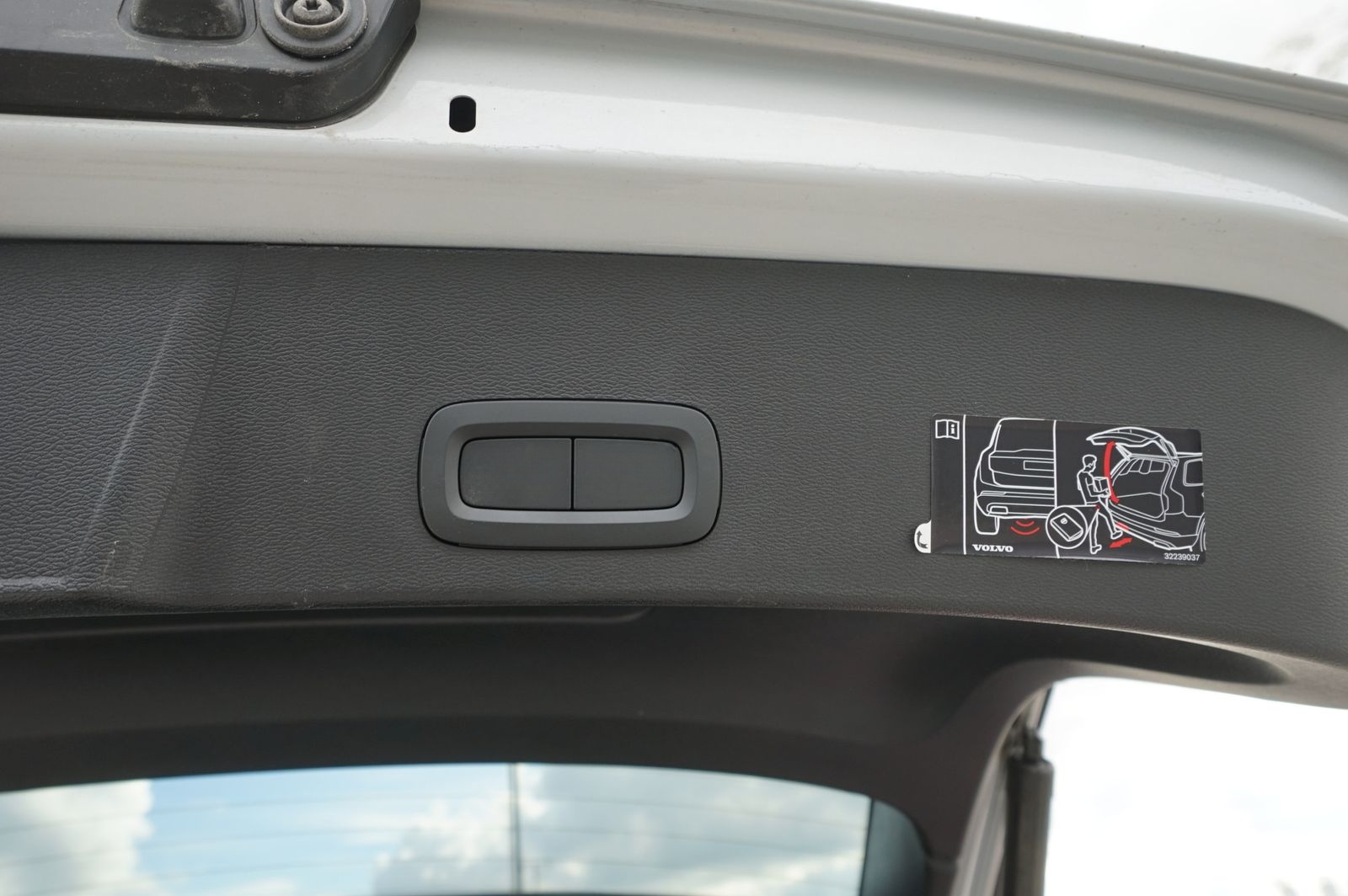 Volvo XC40 T3 Geartronic R-Design |1.Hand| |Kamera| foto 16