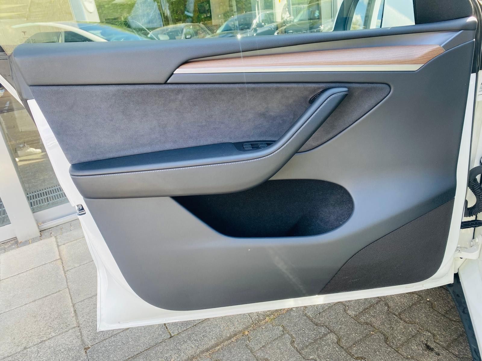Tesla Model Y LR Dual AWD PANO+STDHZ+NAVI+LED+ACC+AHK+ foto 14