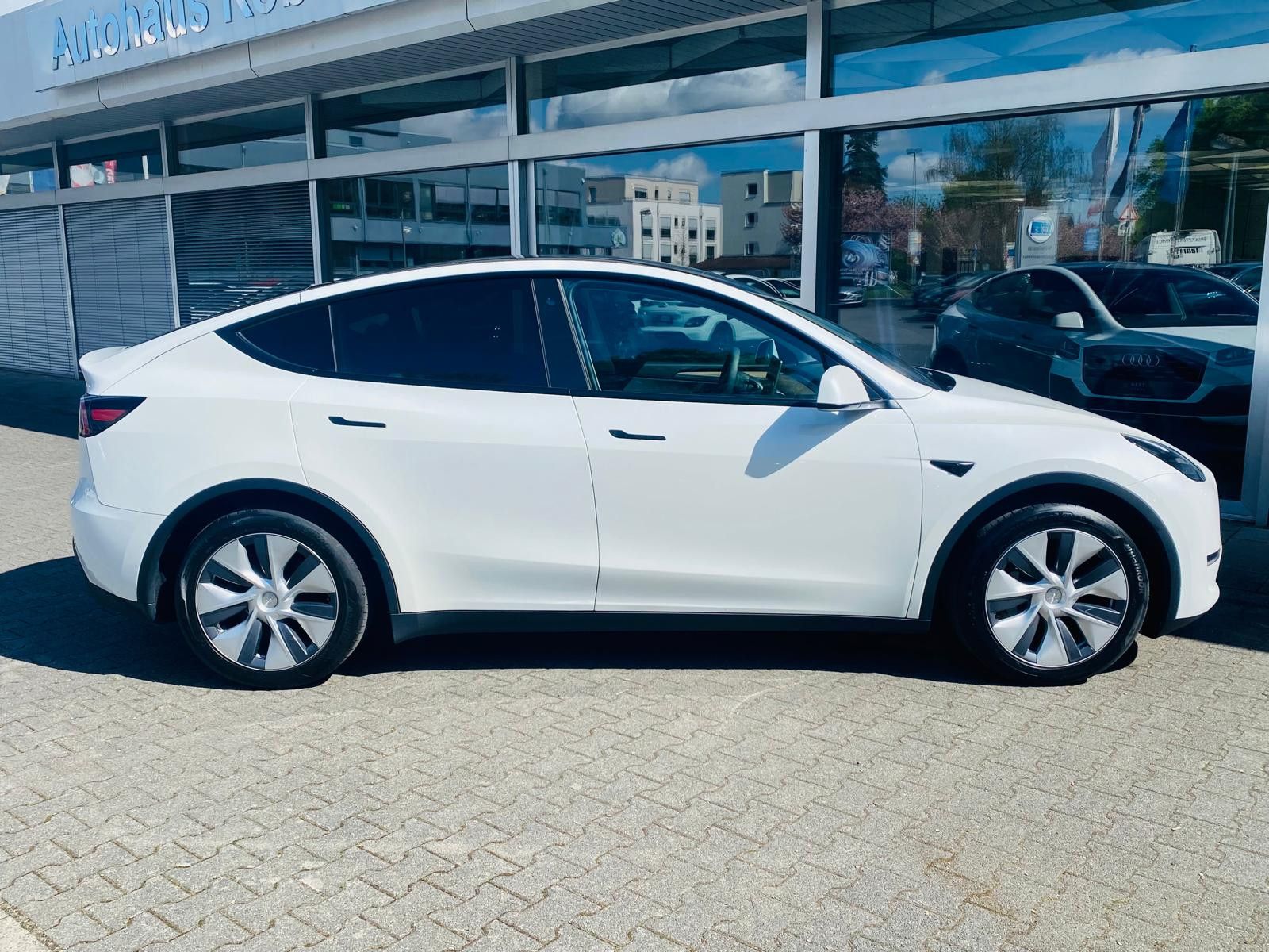 Tesla Model Y LR Dual AWD PANO+STDHZ+NAVI+LED+ACC+AHK+ foto 4