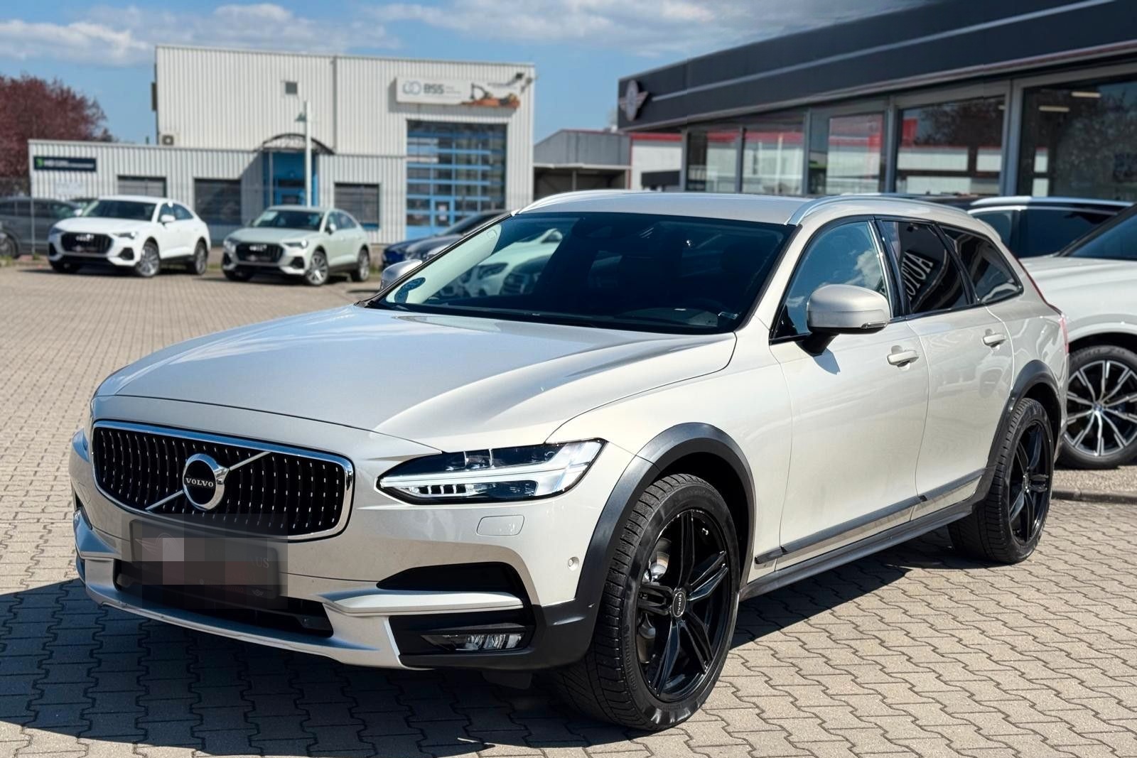 Volvo V90 2.0 D4 4WD"Cross Country"KEYLESS*AHK*KAMERA* foto 2