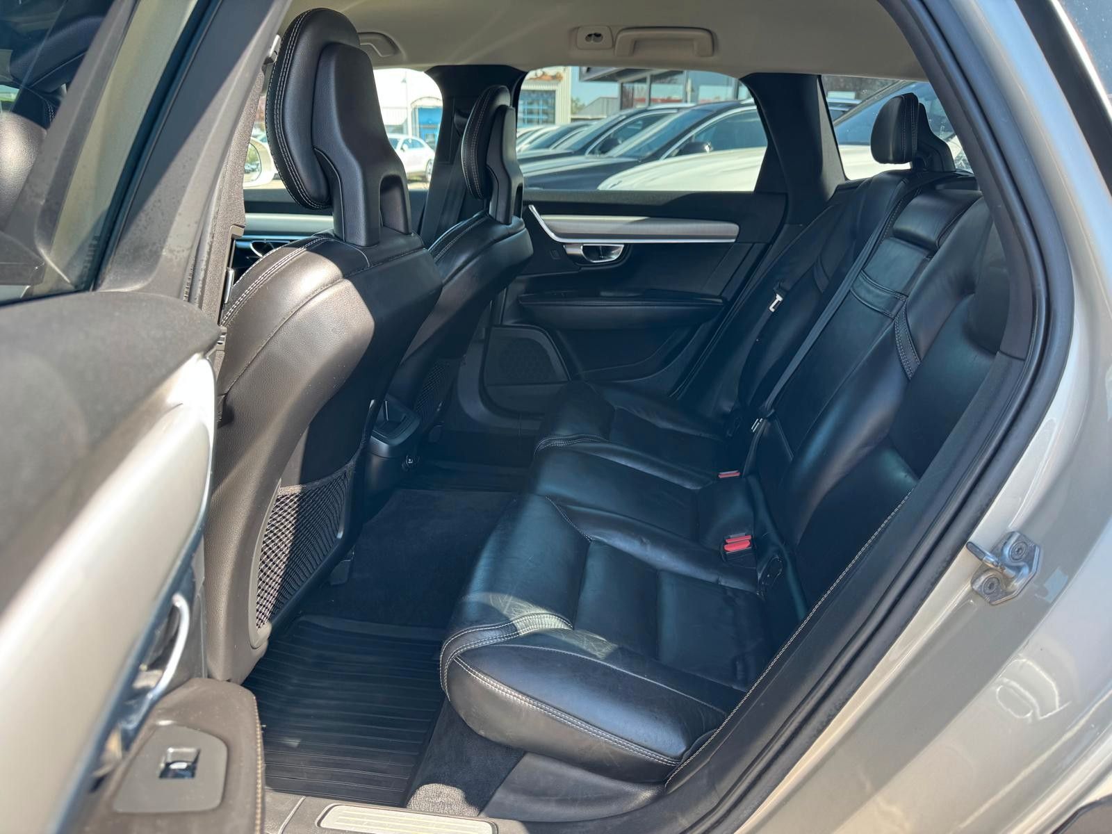 Volvo V90 2.0 D4 4WD"Cross Country"KEYLESS*AHK*KAMERA* foto 22