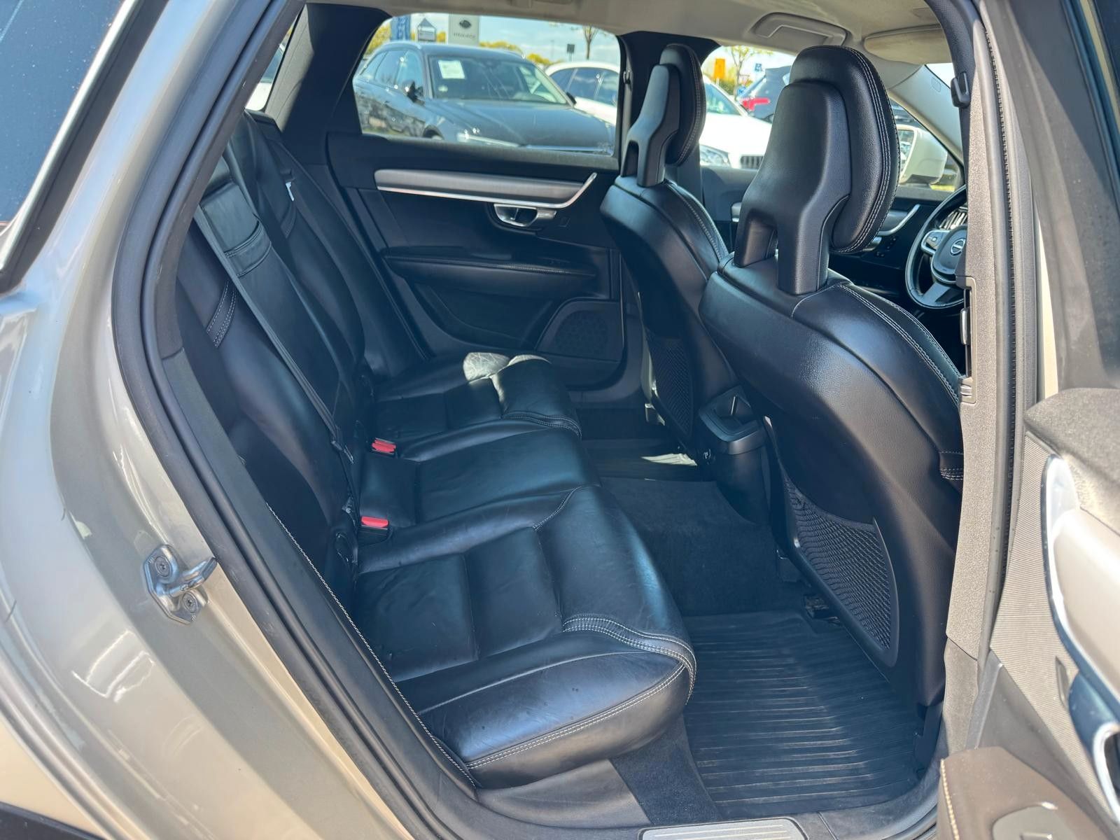 Volvo V90 2.0 D4 4WD"Cross Country"KEYLESS*AHK*KAMERA* foto 23