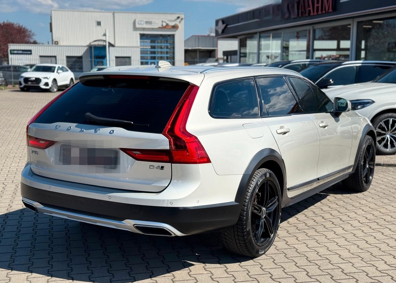 Volvo V90 2.0 D4 4WD"Cross Country"KEYLESS*AHK*KAMERA* foto 5