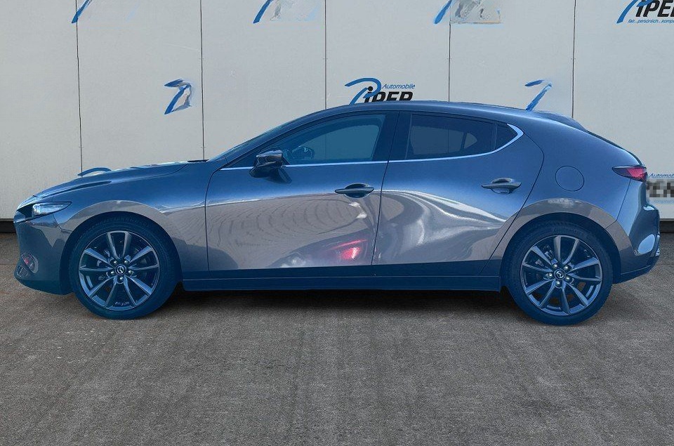 Mazda 3 2.5L e-SKYACTIV G 140ps 6MT FWD Takumi foto 2