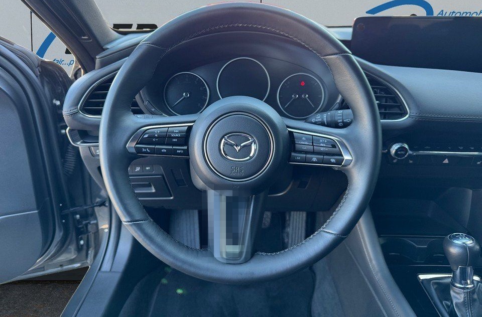 Mazda 3 2.5L e-SKYACTIV G 140ps 6MT FWD Takumi foto 13