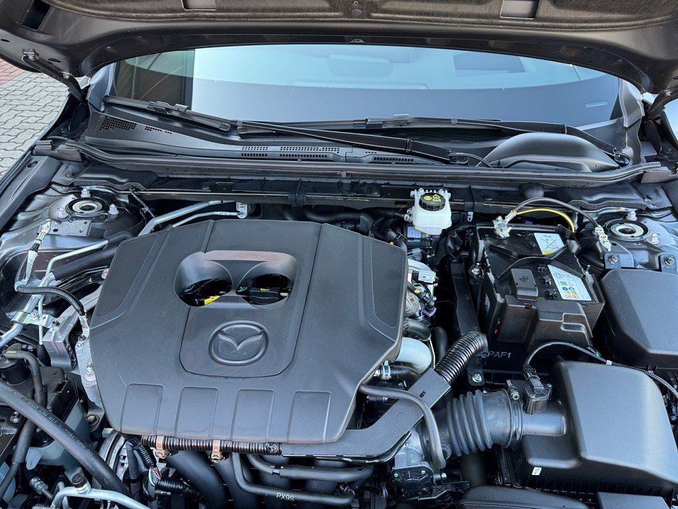 Mazda 3 2.5L e-SKYACTIV G 140ps 6MT FWD Takumi foto 20