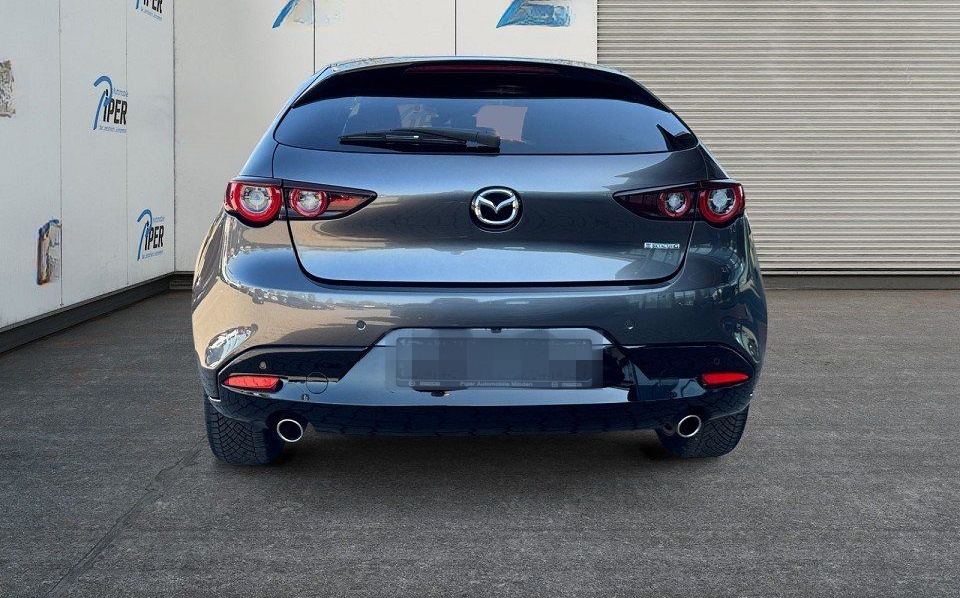 Mazda 3 2.5L e-SKYACTIV G 140ps 6MT FWD Takumi foto 4