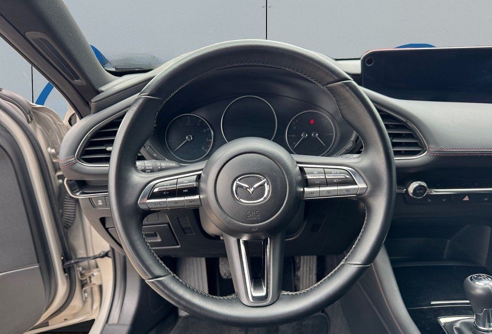 Mazda 3 SKYACTIV-G 2.0 150PS M Hybrid 6GS AL-HOMURA PR foto 13