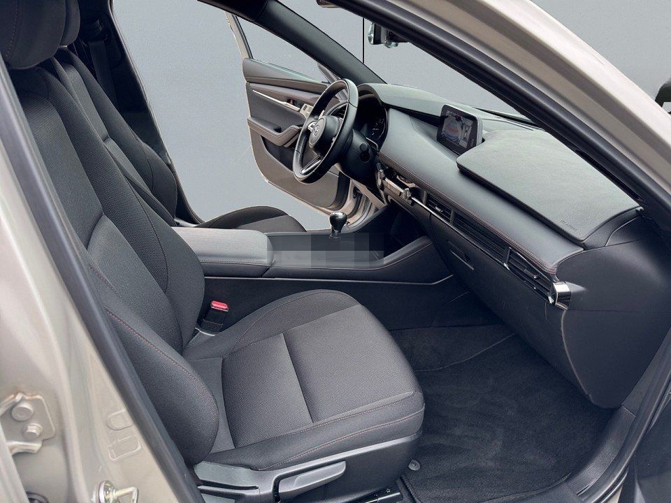 Mazda 3 SKYACTIV-G 2.0 150PS M Hybrid 6GS AL-HOMURA PR foto 17