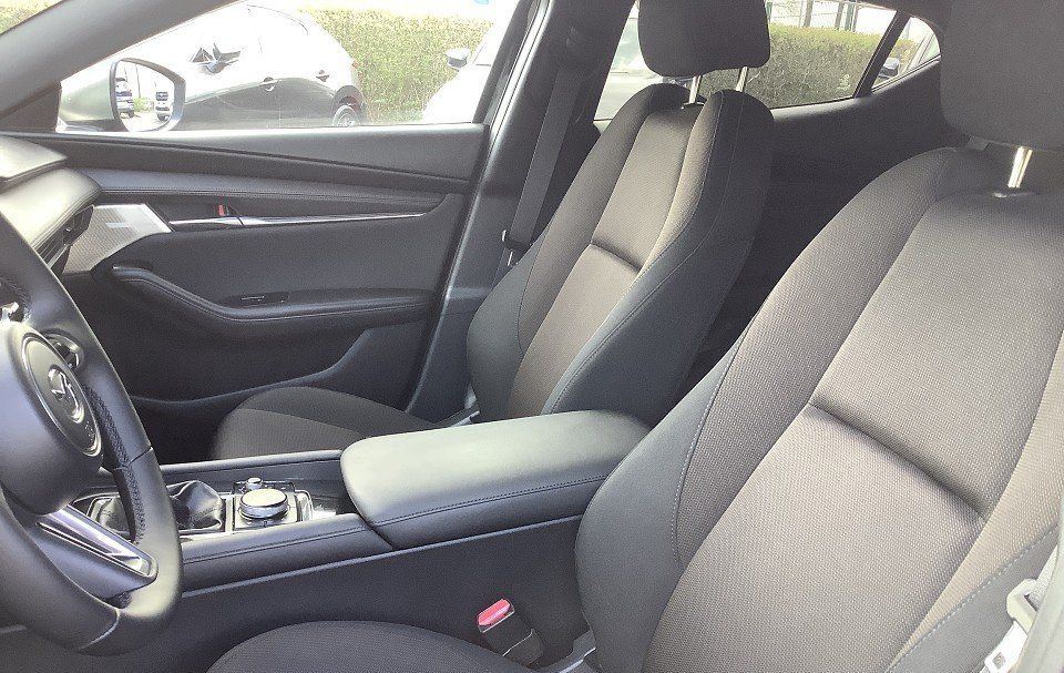 Mazda 3 2.0 X  Selection Performance Sport-Paket foto 12