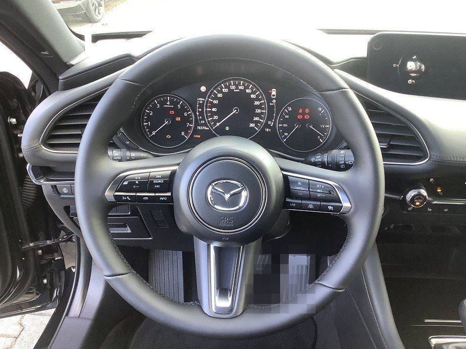 Mazda 3 2.0 X  Selection Performance Sport-Paket foto 14
